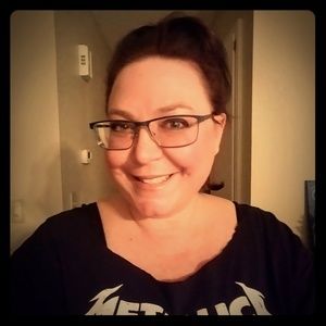 Meet your Posher, Alicia